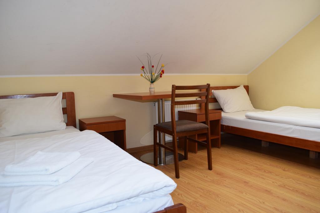 Klaipeda Inn Private Parking And Kitchen Exteriör bild